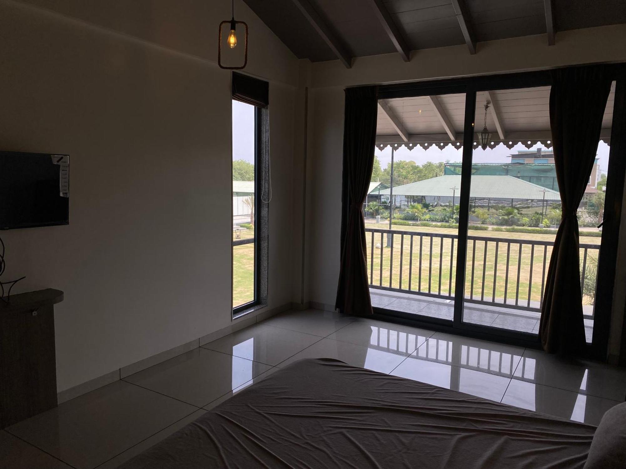 The Pavilion Park Resort 马莱冈 外观 照片